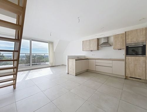                                         Appartement te huur in Moeskroen, € 750
