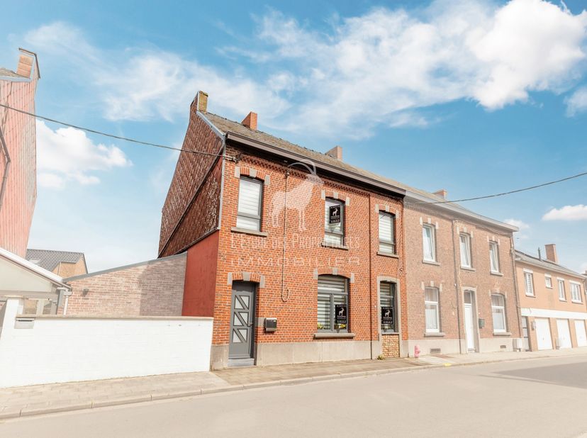 Référence Agence : V6031-1808<br />
*** VISITE VIRTUELLE : https://envisite.net/vtour/fr/dfte8b/frame ***<br />
Découvrez cette magnifique maison situ