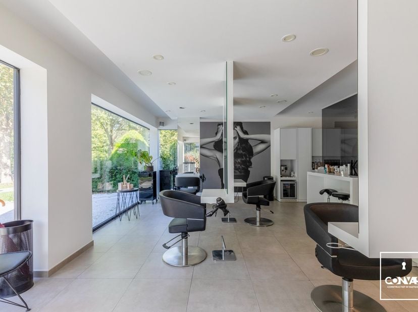 Bien professionnel à vendre à Groenestaakstraat 36,
                    9030 Mariakerke