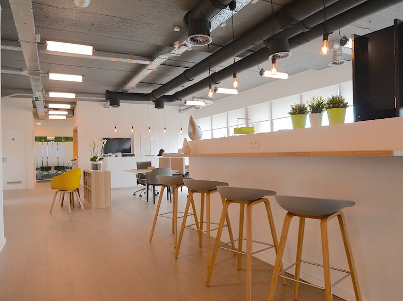 Bien professionnel à louer
                    à 8800 Roeselare