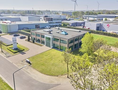                                         Magazijn met bureel te koop in Beringen, € 1.975.000
