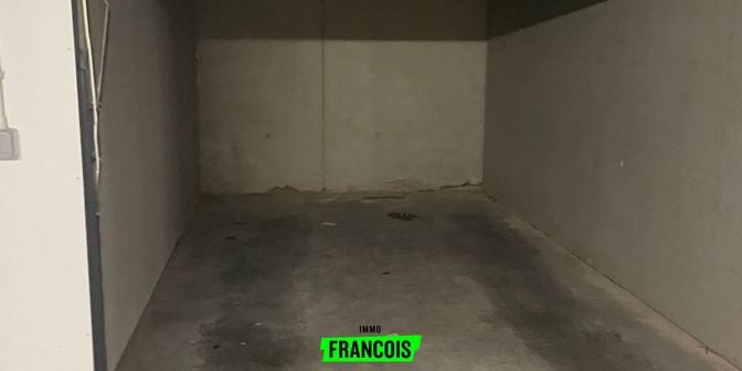 Garage te koop in Elisabethlaan 9, 8400 Oostende