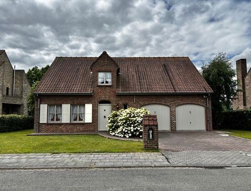                                         Eengezinswoning te koop in Beselare, € 395.000
