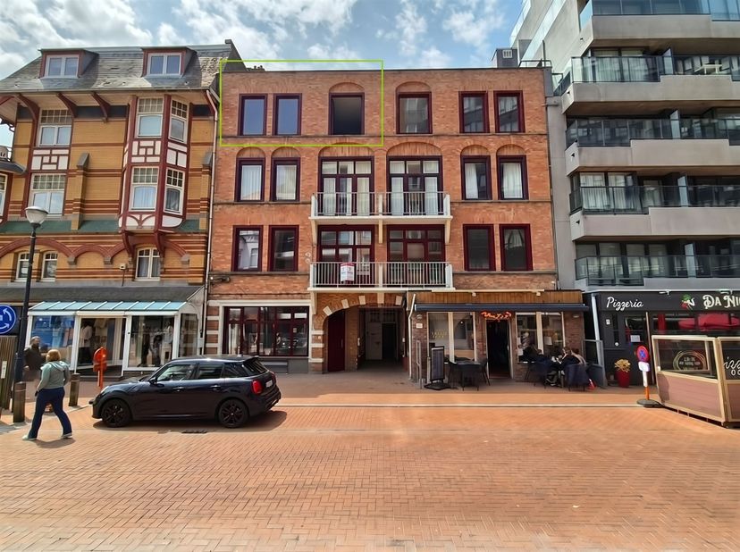 Modern appartement in Westende- Volledig gerenoveerd <br />
<br />
Dit charmante appartement van 54m² bevindt zich in het gezellige kuststadje Midde