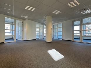 COMMERCIAL Image