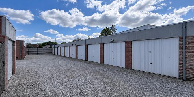 Garage te koop in Rumbeeksestraat 37, 8870 Kachtem