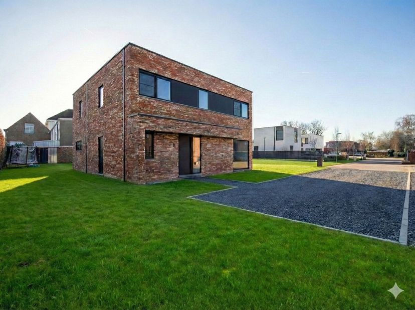 Instapklare en hypermoderne vrijstaande nieuwbouwwoning (2023) in het landelijke Viooltjeshof, aan het einde van een doodlopende straat in gegeerd Gri