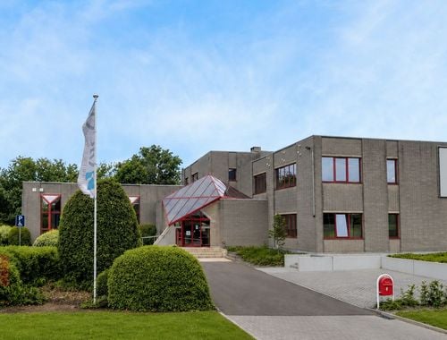                                         Bureaux à louer à Zellik, € 1.705
