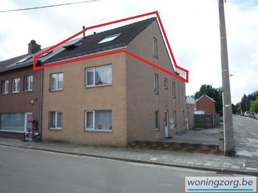 Gezellig dakappartement met terras in Battel. Lichtrijk appartement met terras in Mechelen (Battel). Rustig geleden in een kleinschalig gebouw zonder