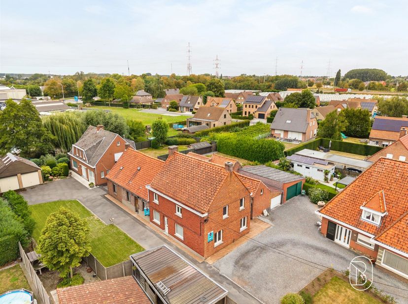 Huis te koop in Breestraat 52,
                    8540 Deerlijk