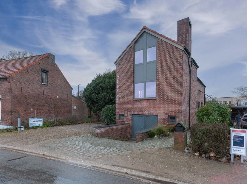 Maison à vendre à Aldeneikerweg 3,
                    3680 Maaseik