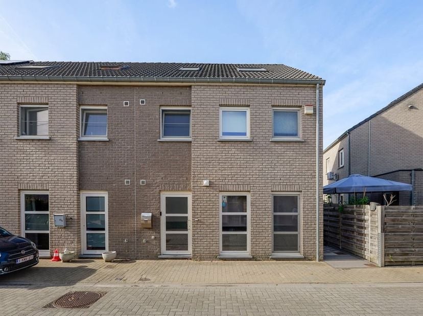 Huis te koop in Korenstraat 23E,
                    3320 Hoegaarden