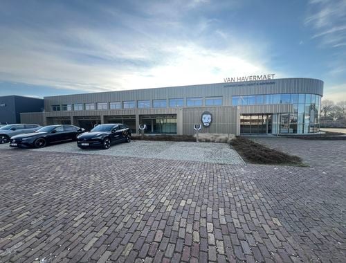                                         Immeuble de bureaux à louer à Oevel, € 4.950
