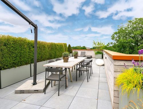                                         Penthouse à louer à Woluwe-Saint-Pierre, € 4.900
