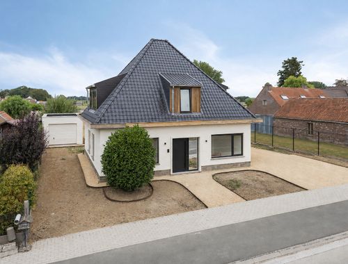                                         Villa te koop in Gavere, € 850.000
