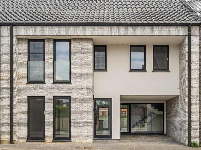 Een unieke parel verscholen in het glooiend landschap van het Hageland ...<br />
<br />
In de Diestsestraat in Kortenaken, op wandelafstand van de dor