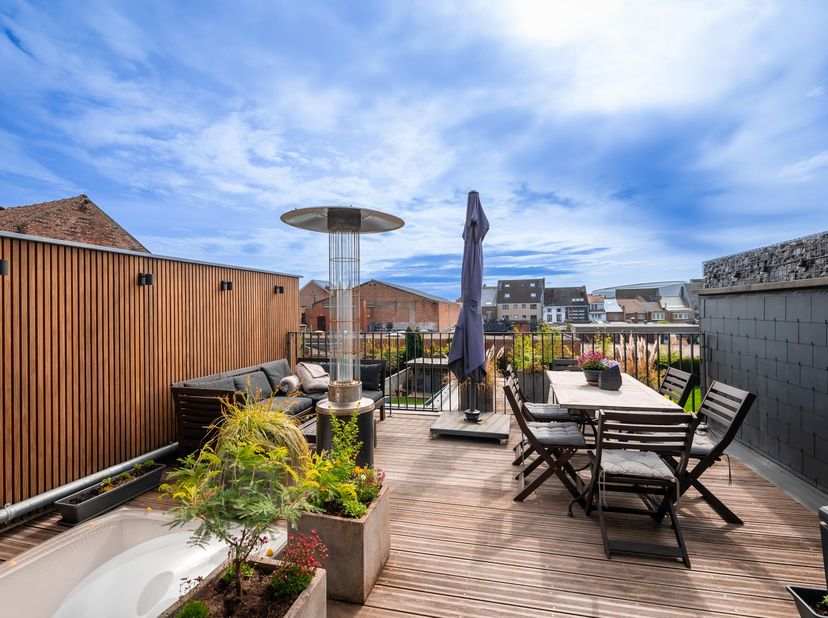 Instapklare gemeubelde woning voor 6 personen – ideaal voor bedrijven en buitenlandse werknemers<br />
<br />
Op wandelafstand van het centrum van Ton