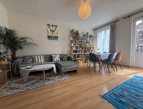                                         Appartement te huur in Elsene, € 1.100
