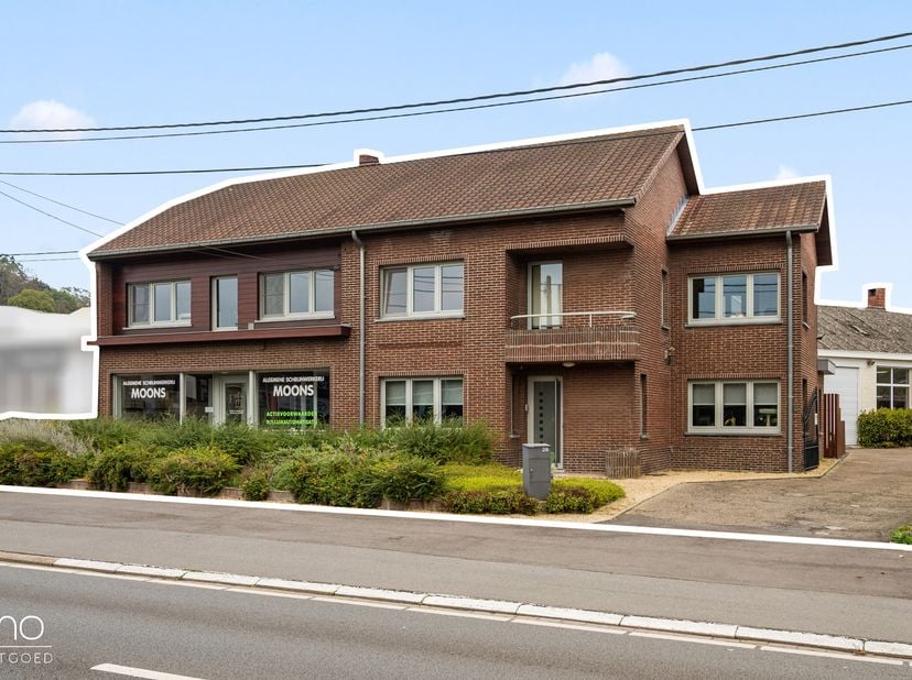 Huis te koop in Aarschotsesteenweg 218,
                    3111 Wezemaal