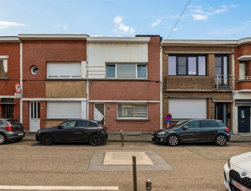                                         Eengezinswoning te koop in Deurne, € 299.000
