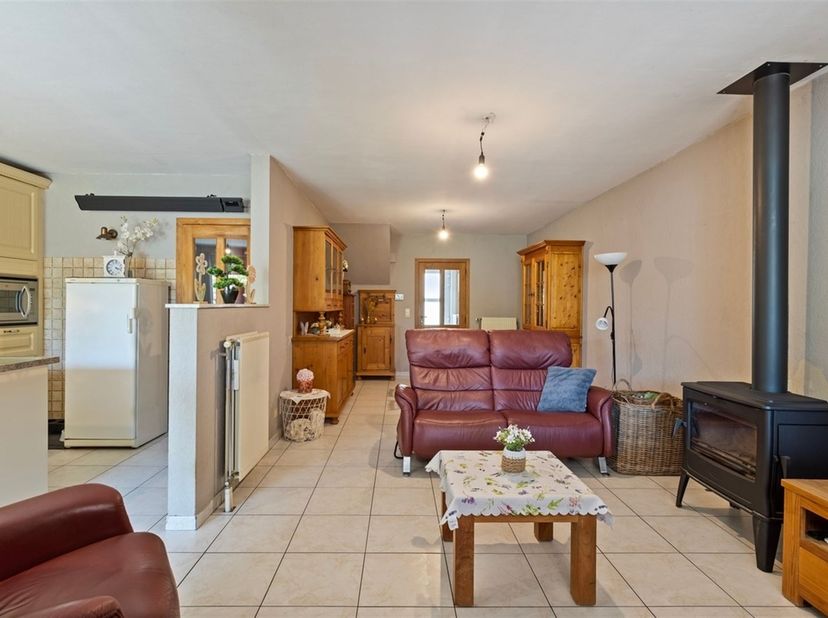 Charmante maison pour jeunes ménages au centre d'Audenarde<br />
<br />
Vous recherchez une maison pour jeunes ménages prête à emménager et bénéfician