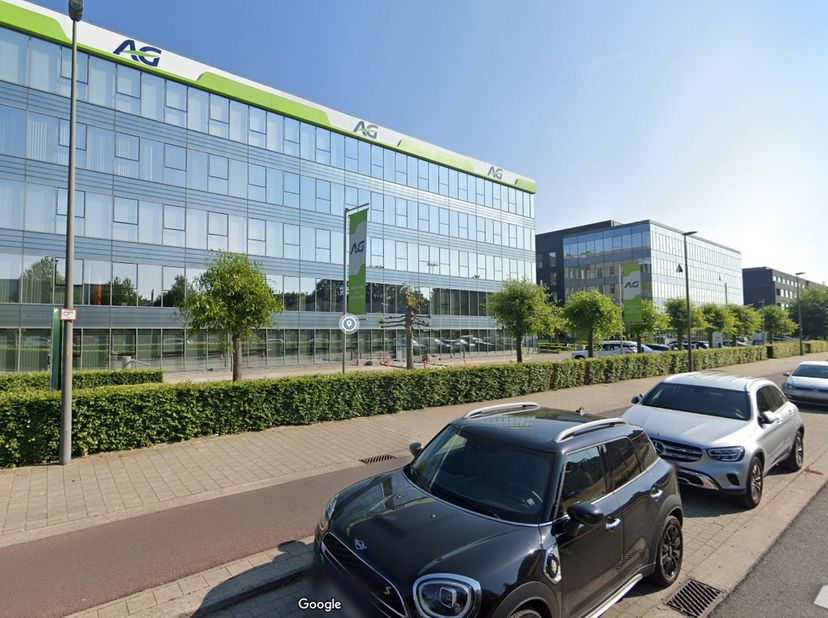 Bien professionnel à louer
                    à 2600 Berchem