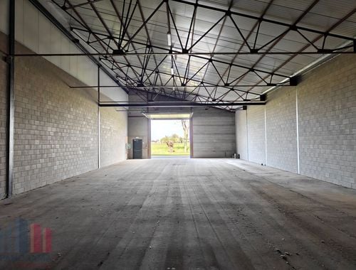                                         Bâtiment d’entreprise à vendre à Kortemark, € 369.632

