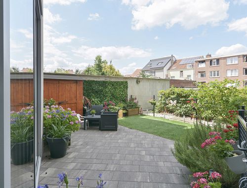                                         Appartement te koop in Evere, € 390.000
