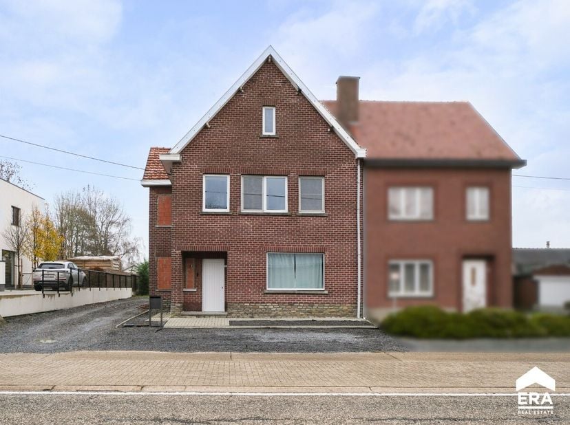 [[ CE BIEN PARTICIPE À LA JOURNÉE MAISONS OUVERTES ERA LE 13/6 DE 13:00 À 14:00 ]] A vendre : maison semi-ouverte à Geetbets, à proximité de Herk-de-S