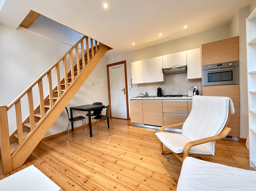 Appartement à louer à ,
                    1200 Woluwe-Saint-Lambert