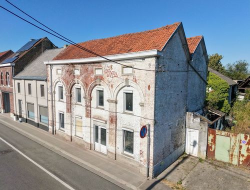                                         Woning te koop in Basècles, € 90.000
