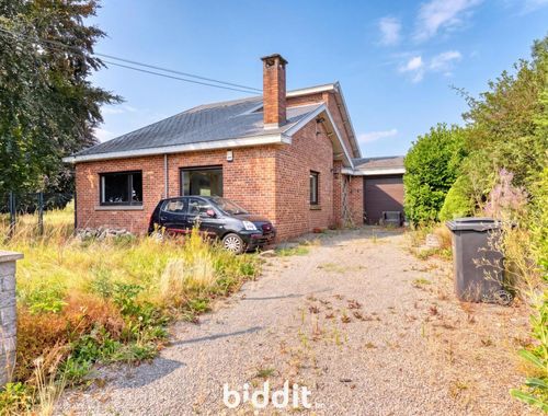                                         Villa te koop in Micheroux, € 165.000
