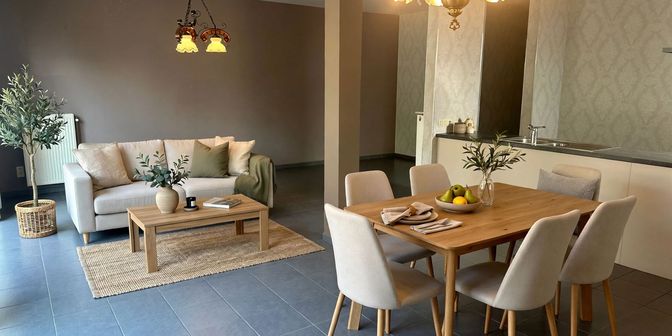 Appartement te huur in Stationsstraat 155 bus 1, 9890 Gavere