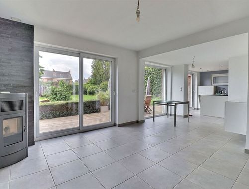                                        Maison unifamiliale à vendre à Le Bizet, € 269.000
