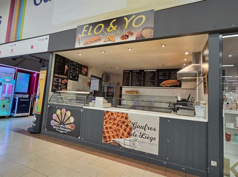 Fonds de commerce à vendre. Emplacement premium sur Froyennes ! Il est idéalement situé dans le zoning, au sein de la galerie du Carrefour.<br />
Acti