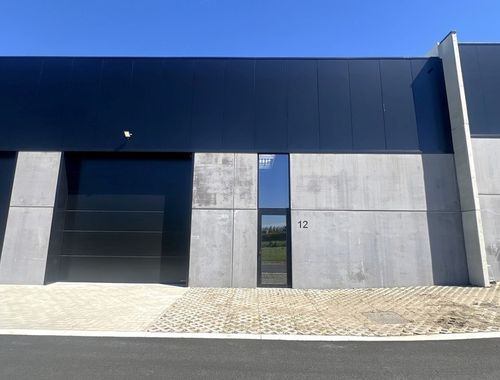                                         Bedrijfsgebouw te koop in Herzele, € 401.200
