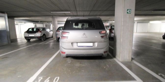 Garage te huur in Henri Horriestraat 29 - P, 8800 Roeselare
