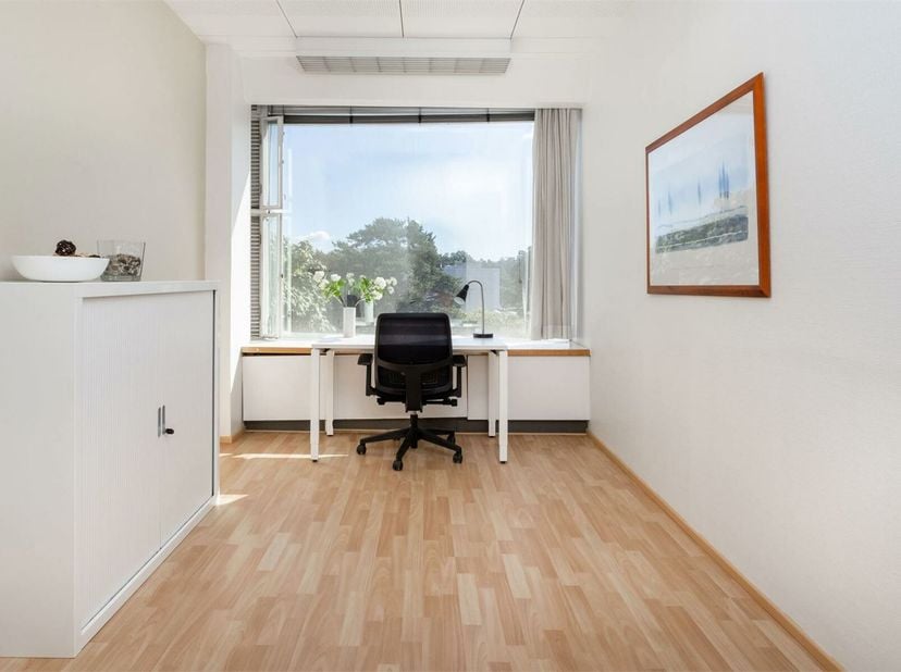 Werk waar en hoe u maar wilt met een kantoor-membership van Regus. Met prijzen vanaf 189 € bieden wij de flexibiliteit en vrijheid om aan elke werksti