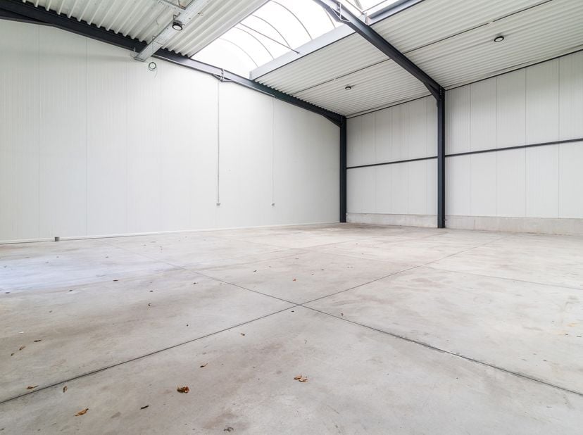 Bedrijfsvastgoed te huur
                    in 5590 Achene