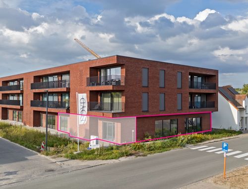                                         Espace de bureaux à vendre à Drongen, € 378.618

