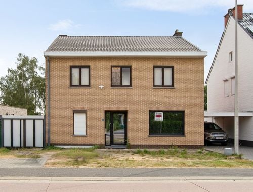                                         Eengezinswoning te koop in Lanaken, € 290.000
