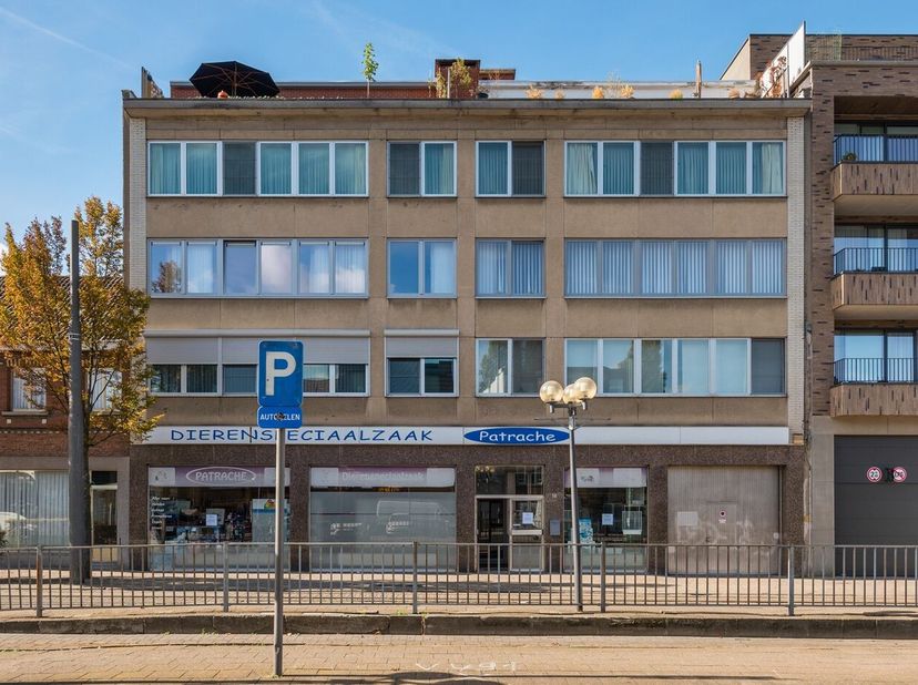 Bien professionnel à vendre à Van Amstelstraat 18,
                    2660 Hoboken
