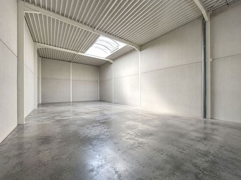 Bedrijfsvastgoed te koop in Grand'Route 550,
                    1428 Lillois-Witterzée