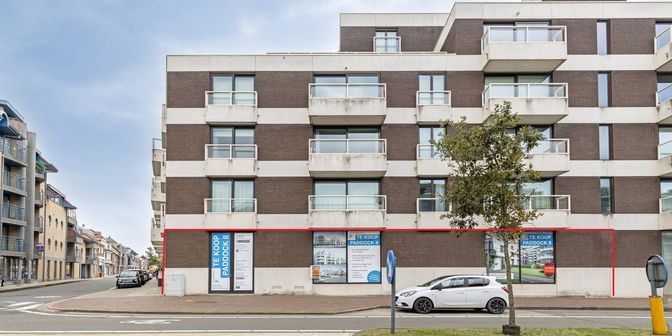 Bedrijfsvastgoed te koop in Koninklijke Baan 33 bus Gv, 8660 De Panne
