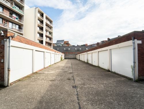                                         Garage te huur in Gent, € 90
