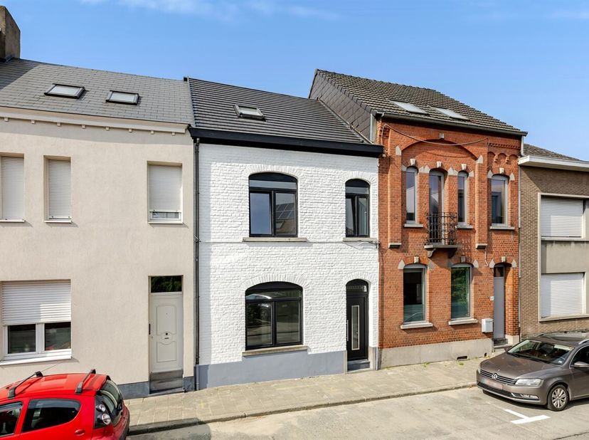 Maison à vendre
                    à 9320 Erembodegem