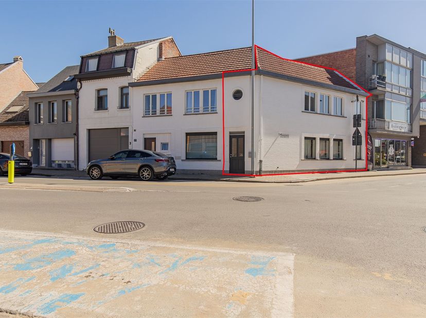 Interessante knusse starterwoning of investering in Baasrode nabij Dendermonde.<br />
<br />
In het rustige Baasrode, vlakbij Dendermonde, bevindt z