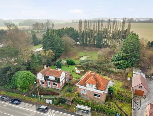                                         Villa te koop in Froyennes, € 395.000
