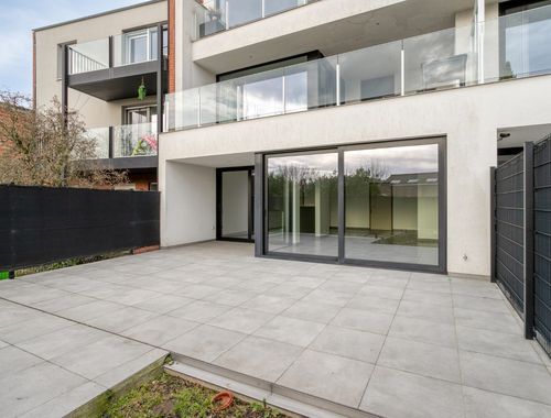                                         Gelijkvloers app. te koop in Pittem, € 290.000
