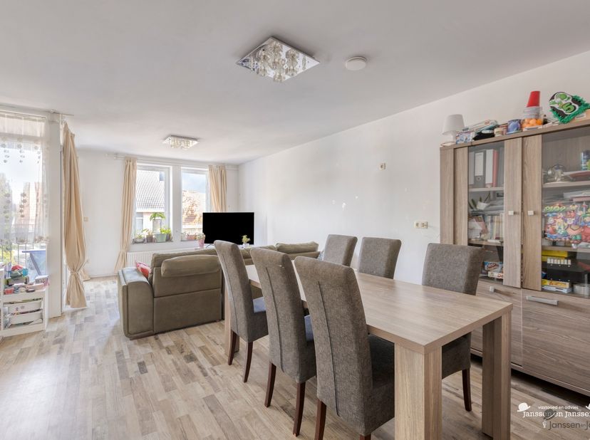 Appartement te koop in Stationsstraat 80  bus 2,
                    3970 Leopoldsburg